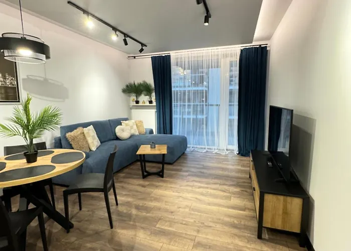 Good Time Koscielna 33 *