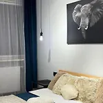 Good Time Koscielna 33 *