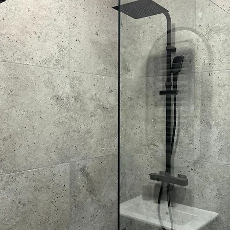 Good Time Koscielna 33 *